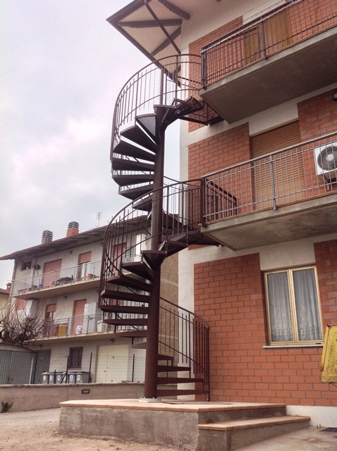 Scala a chiocciola esterna – italgiad – umbertide Scale esterne a chiocciola